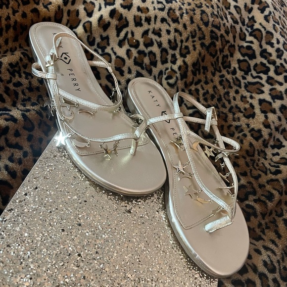 Katy Perry sandals - Picture 1 of 5